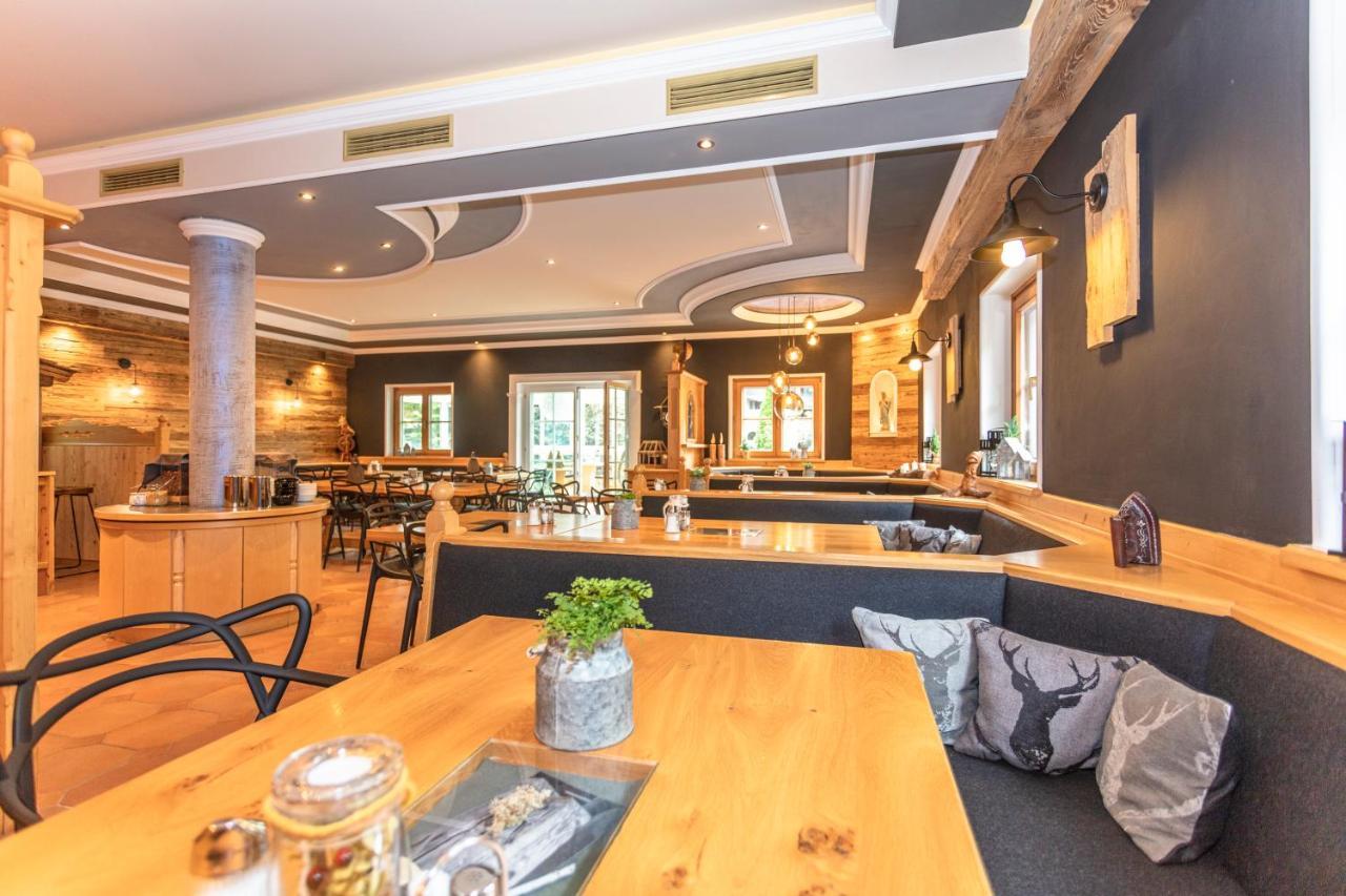 Hotel Sonnberg Saalbach-Hinterglemm Exterior photo