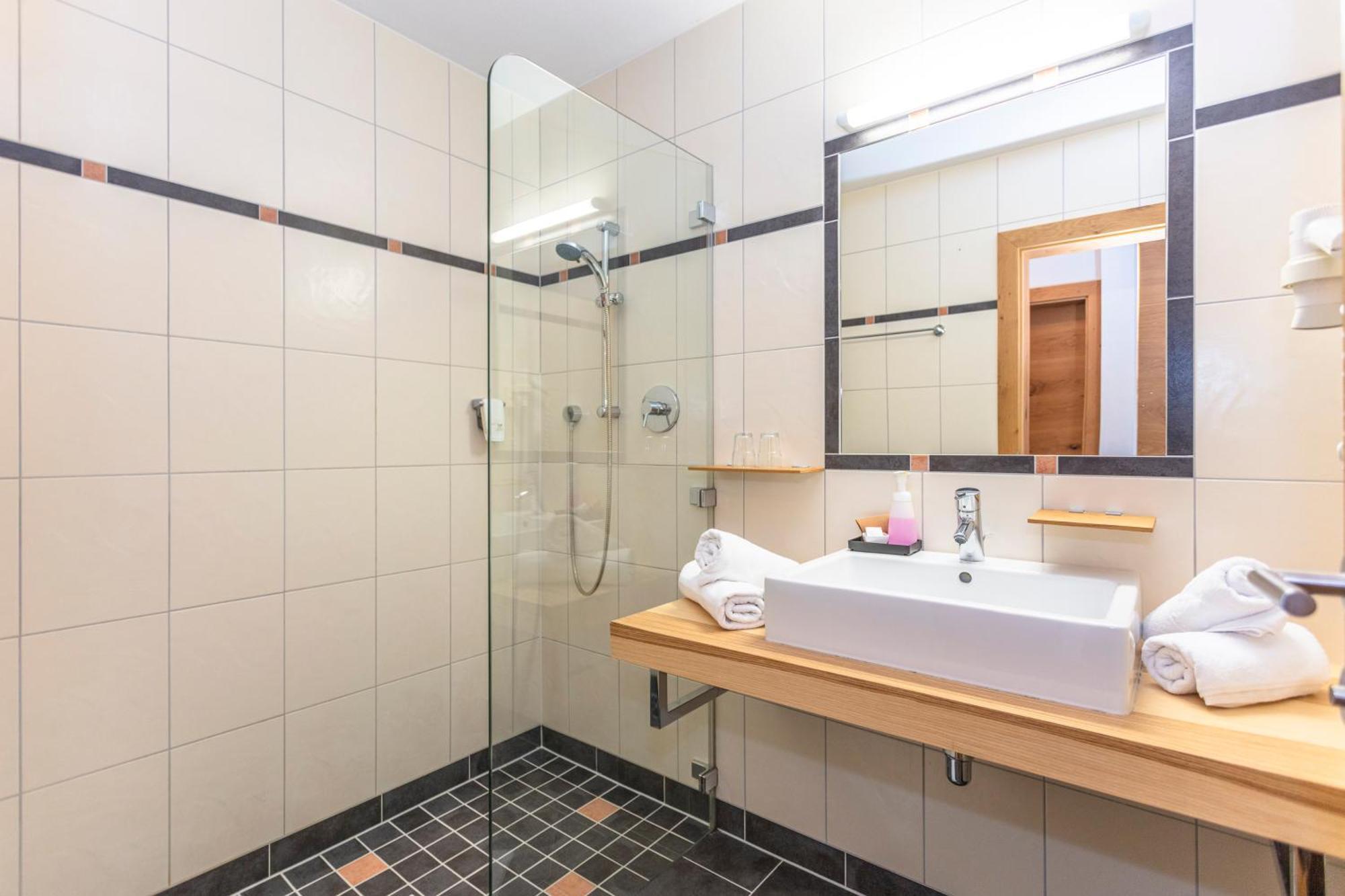 Hotel Sonnberg Saalbach-Hinterglemm Room photo